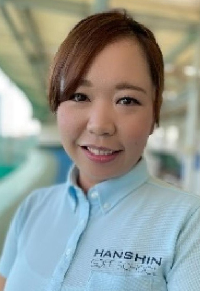インストラクター　秋山 紗恵子